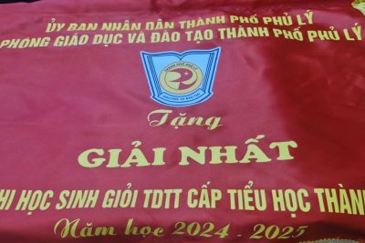 Tiếp tục thi đua lập thành tích chào mừng ngày sinh nhật Bác,