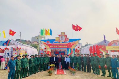 Đoàn viên trường Tiểu học Lê Hồng Phong cũng tích cực tham gia